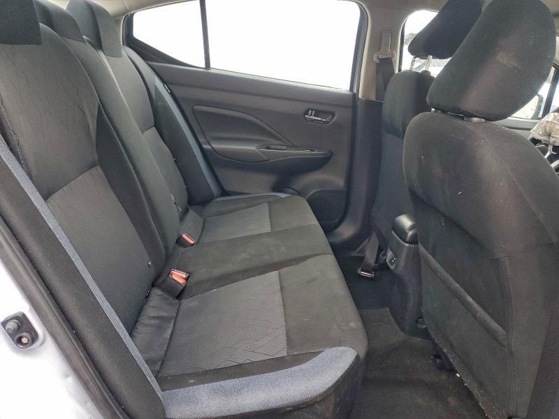 2024 Nissan Versa sv