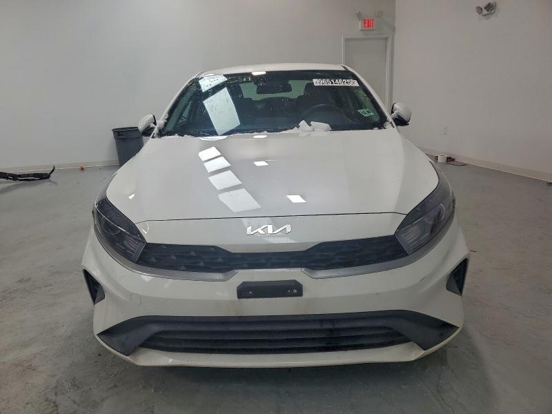 2024 KIA Forte lx
