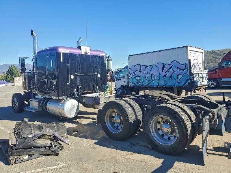 2019 Peterbilt 389 Semi Truck