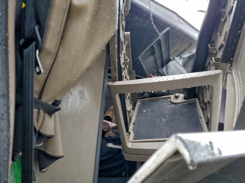 2016 Freightliner Cascadia 125 Semi Truck