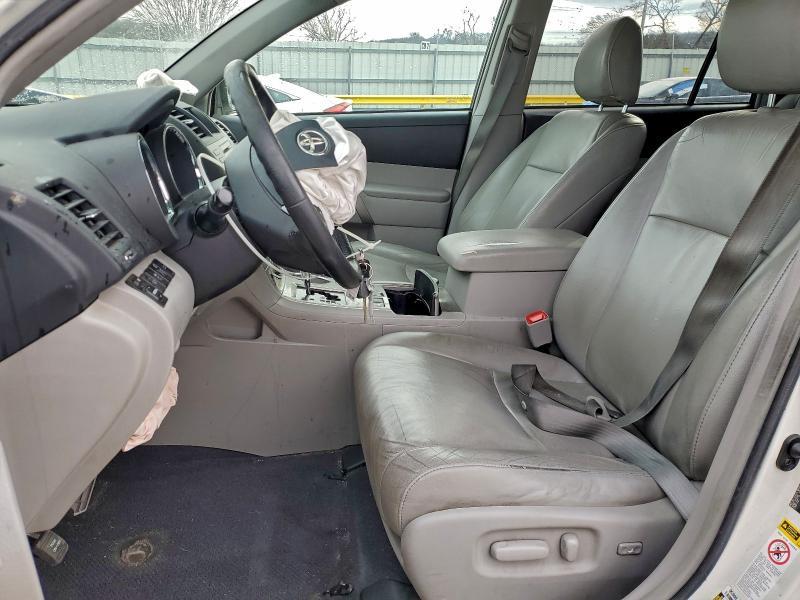 2012 Toyota Highlander Base