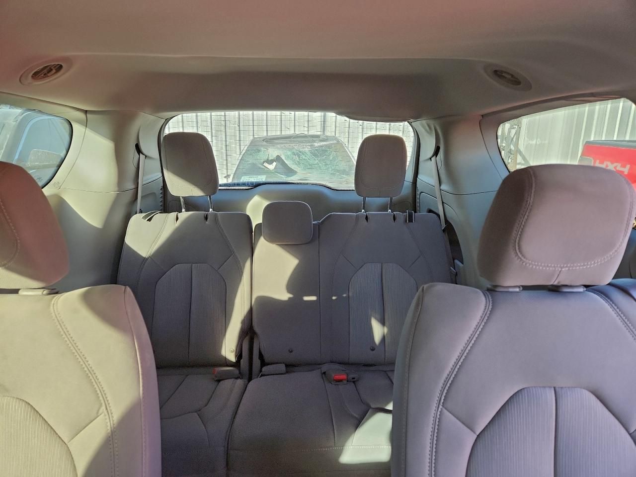 2017 Chrysler Pacifica lx