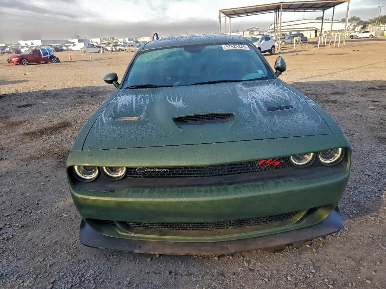 2020 Dodge Challenger r