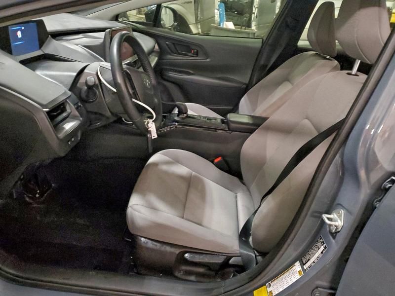 2023 Toyota Prius le