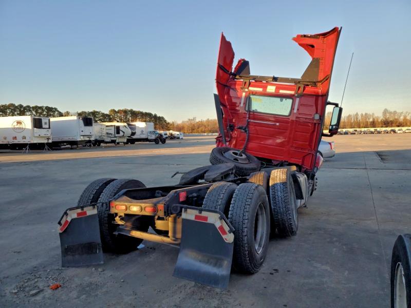 2023 Volvo VNR Semi Truck