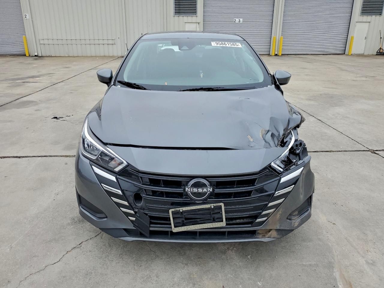 2023 Nissan Versa sv