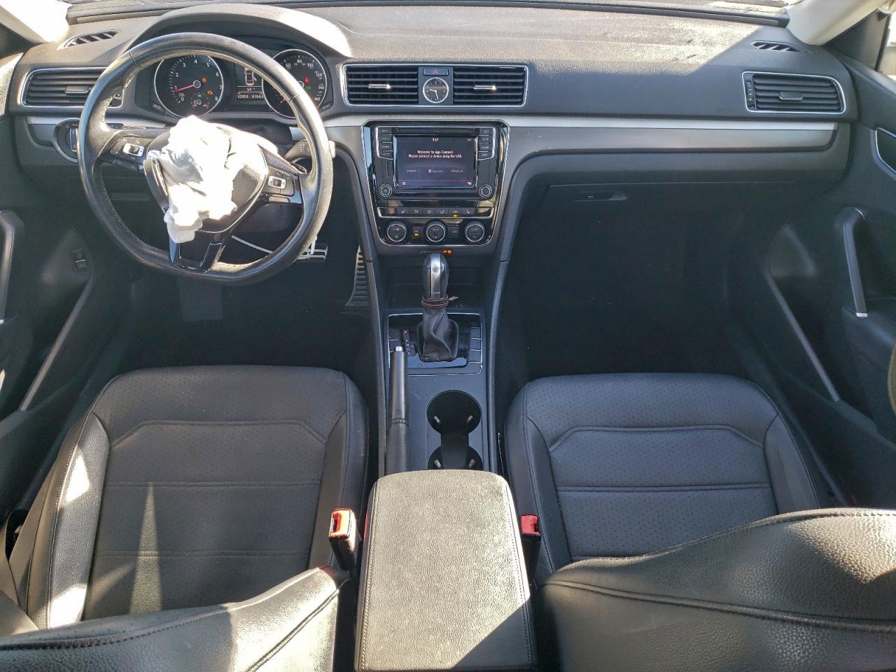 2017 Volkswagen Passat R-line