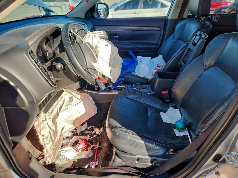 2019 Mitsubishi Outlander se