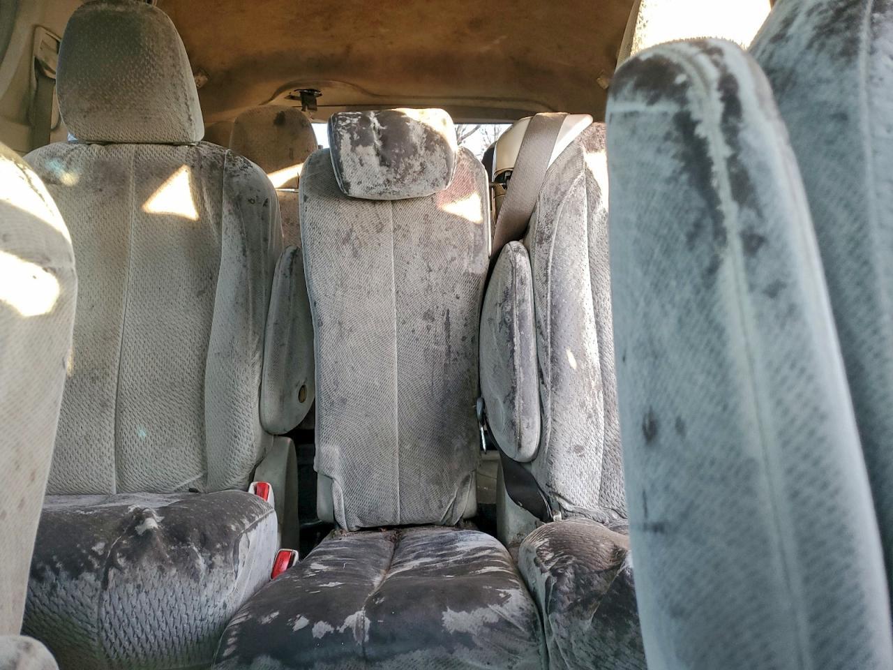 2011 Toyota Sienna le