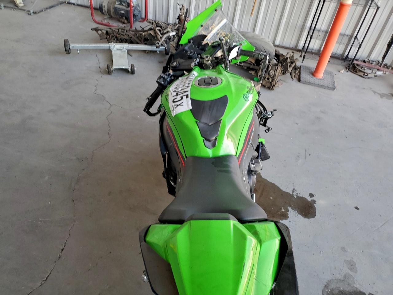 2022 Kawasaki ZX1002 L