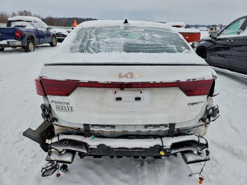 2023 KIA Forte gt
