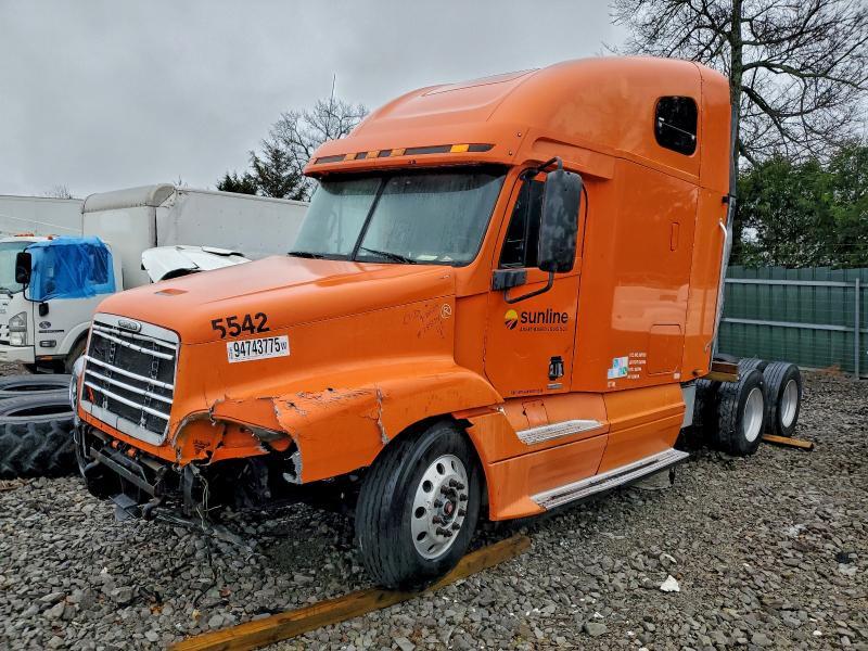 2002 Freightliner CST120 Semi Truck