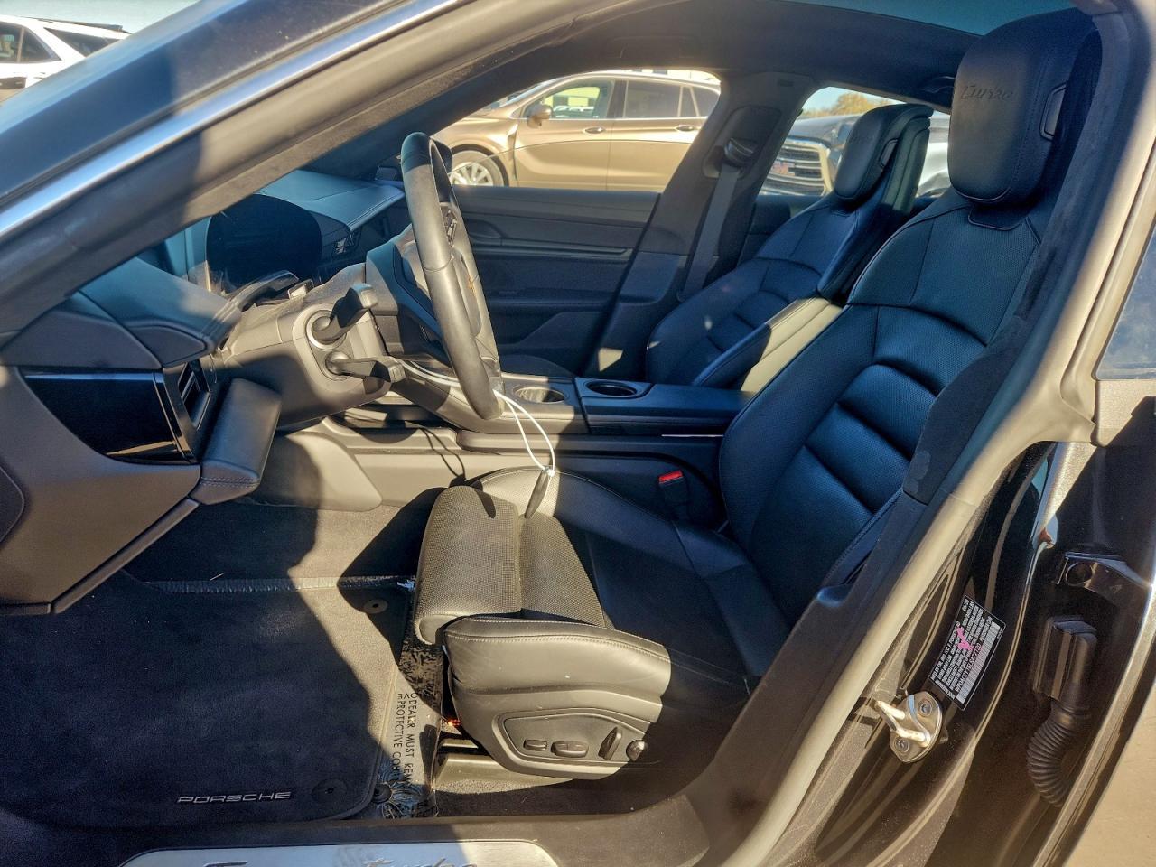 2020 Porsche Taycan Turbo