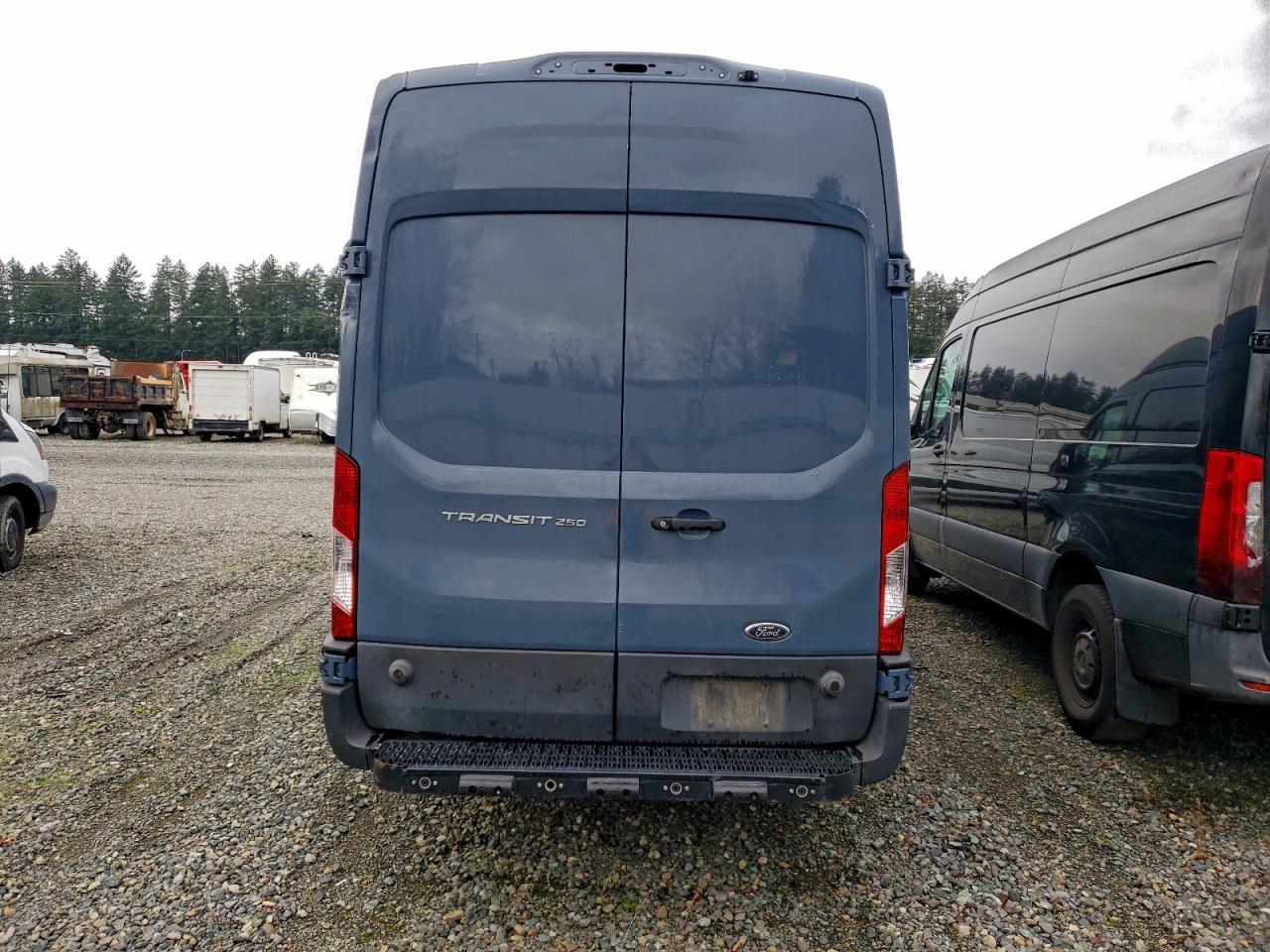 2019 Ford Transit T-250