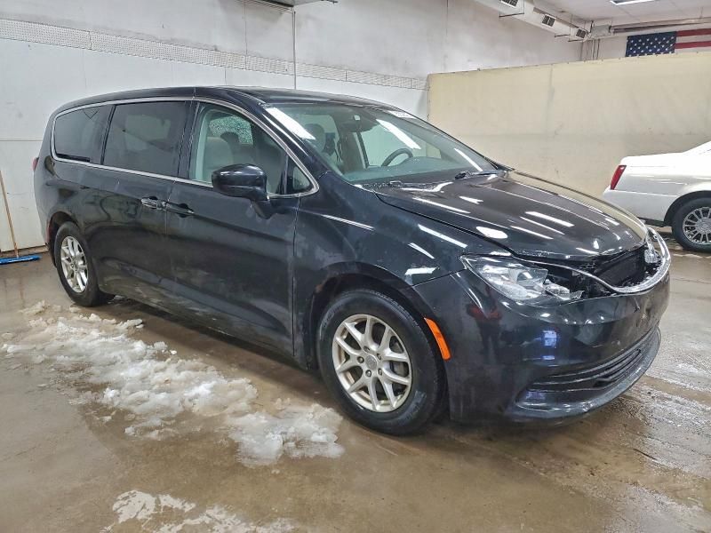 2017 Chrysler Pacifica lx