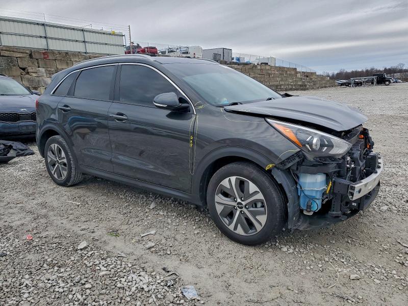 2022 KIA Niro s