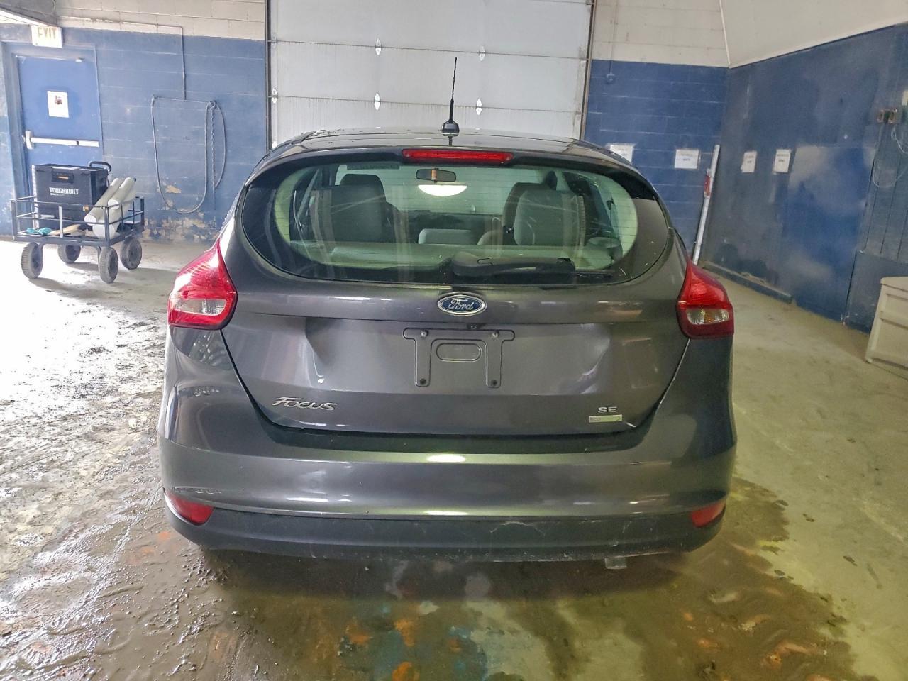 2016 Ford Focus se