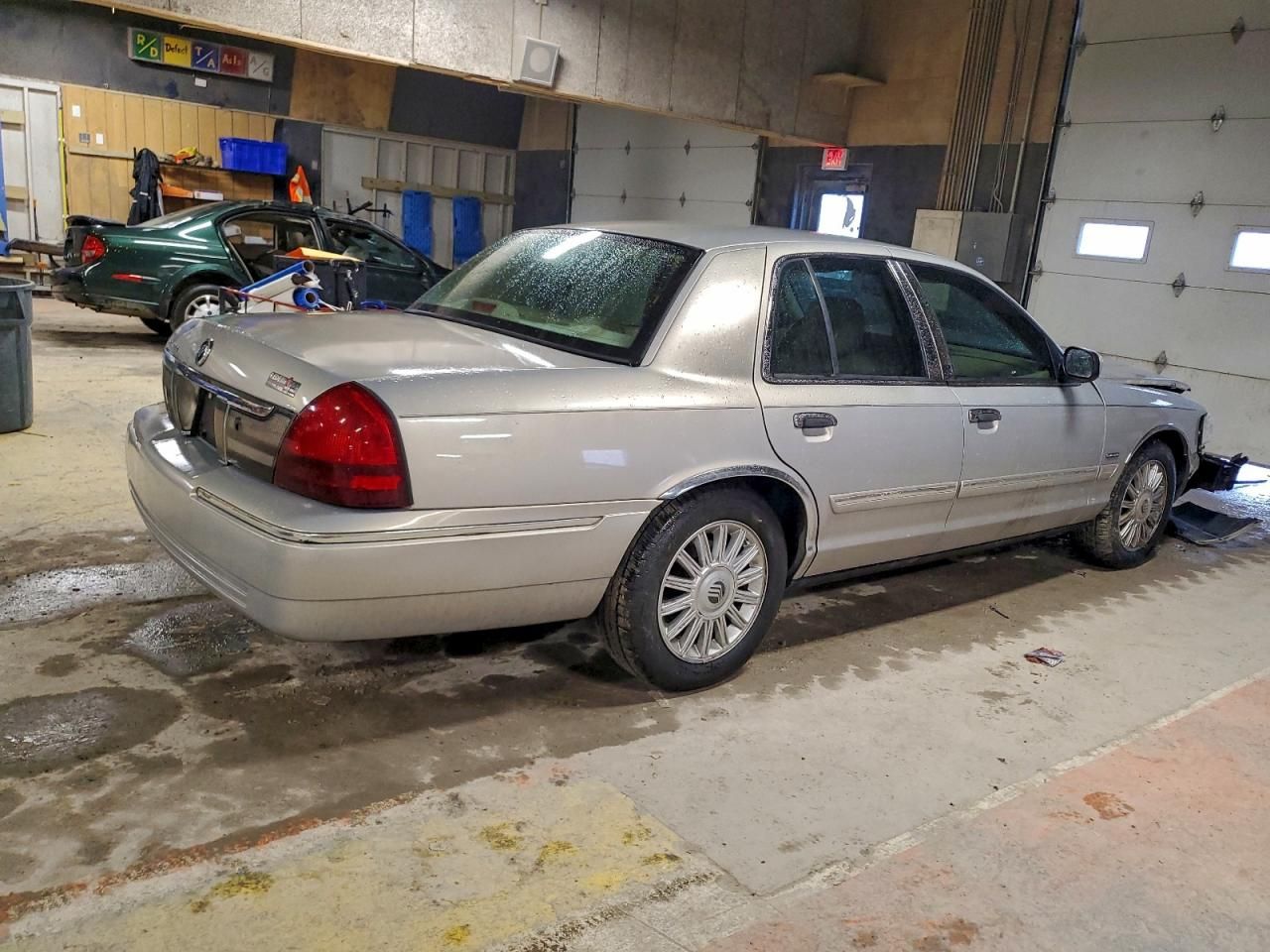 2010 Mercury Grand Marquis ls