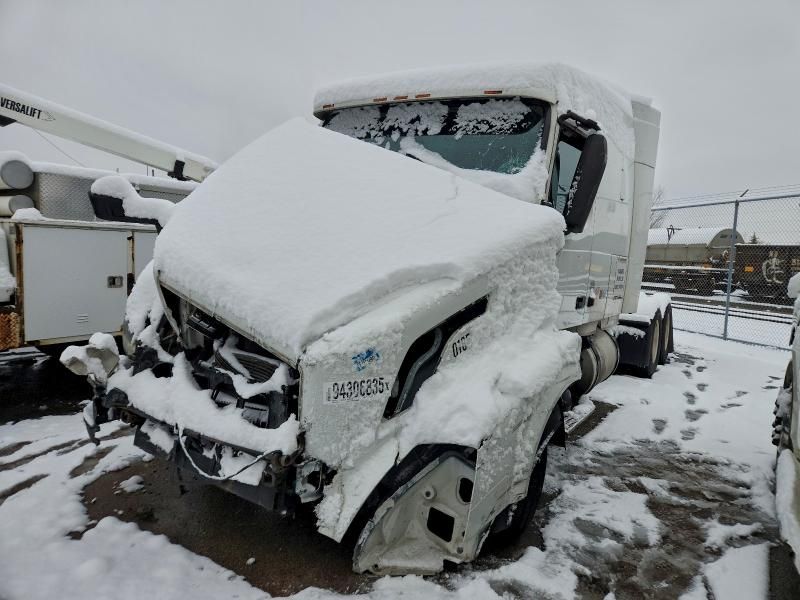 2017 Volvo VNL Semi Truck