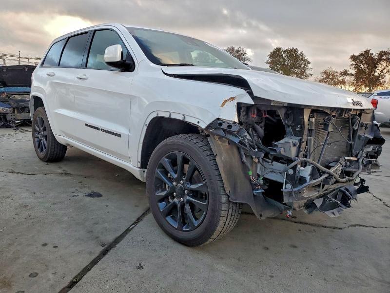 2022 Jeep Grand Cherokee Laredo e