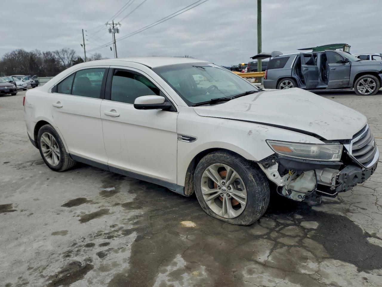 2014 Ford Taurus sel