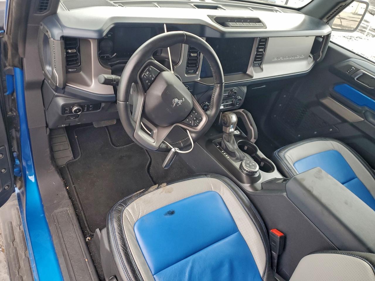 2023 Ford Bronco Base