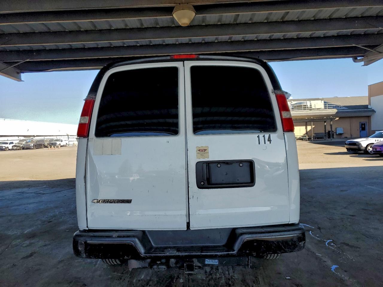 2017 Chevrolet Express G2500