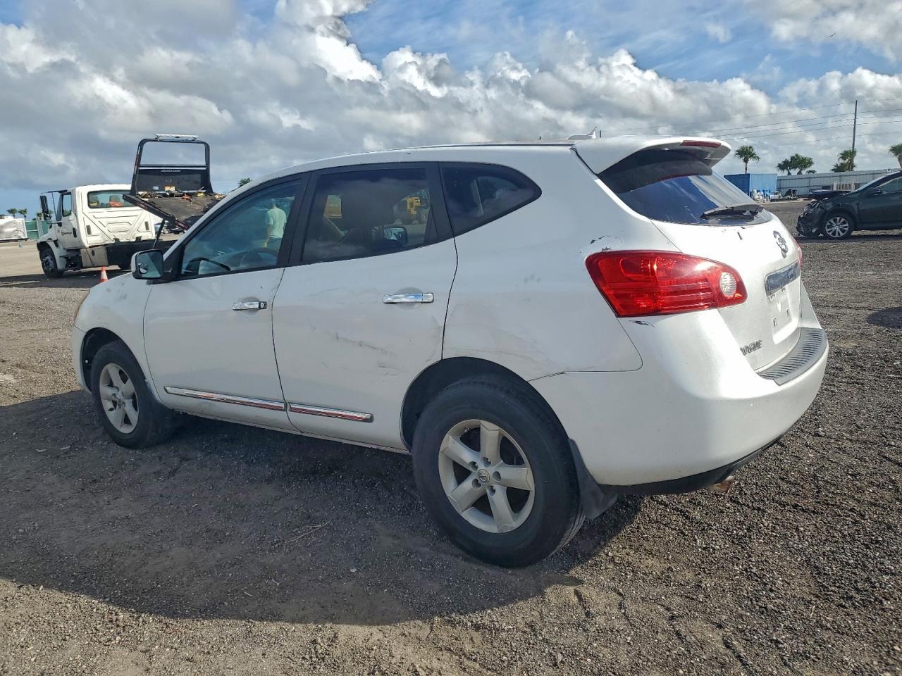 2013 Nissan Rogue s