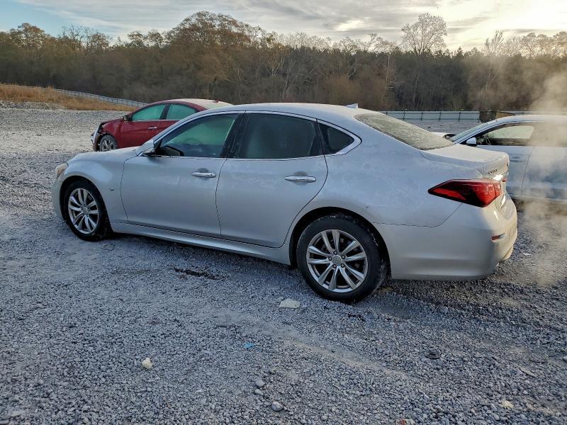2018 Infiniti Q70 3.7 Luxe