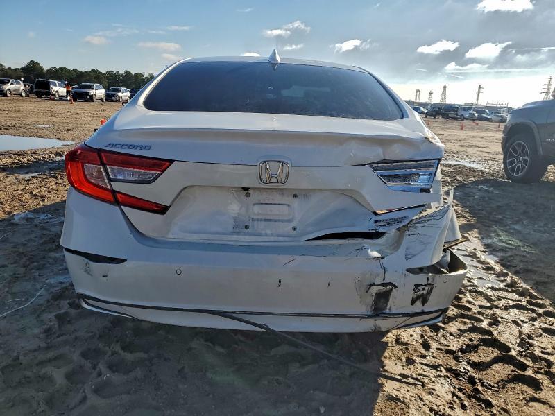 2020 Honda Accord Touring Hybrid
