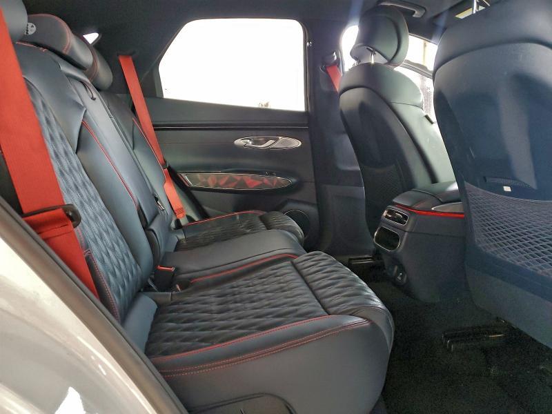 2022 Genesis Gv70 Base