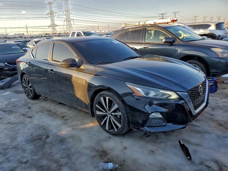 2021 Nissan Altima sr