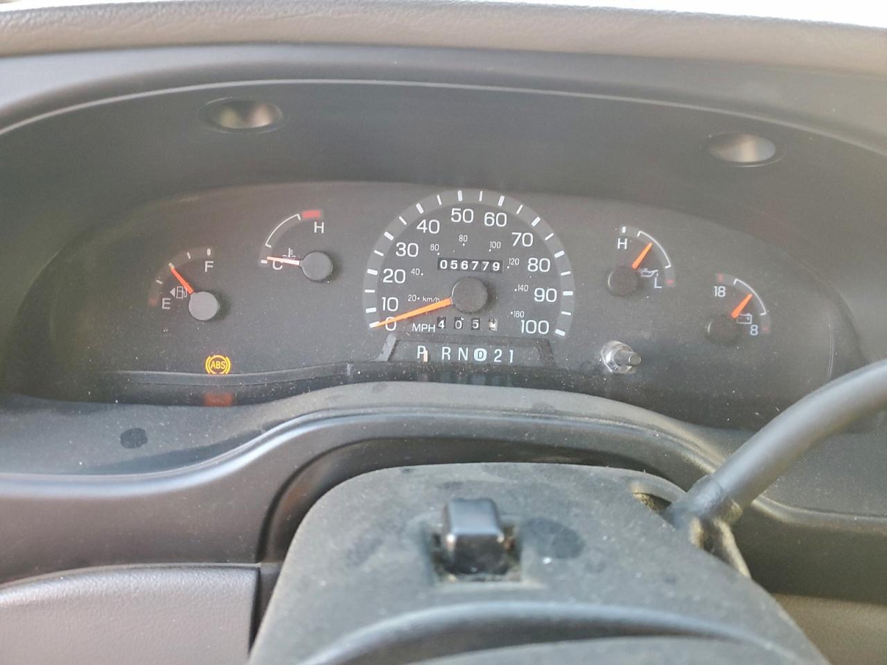 2000 Ford E350 BOX Truck