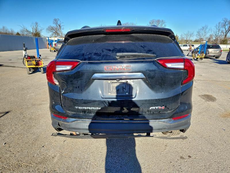 2022 GMC Terrain AT4