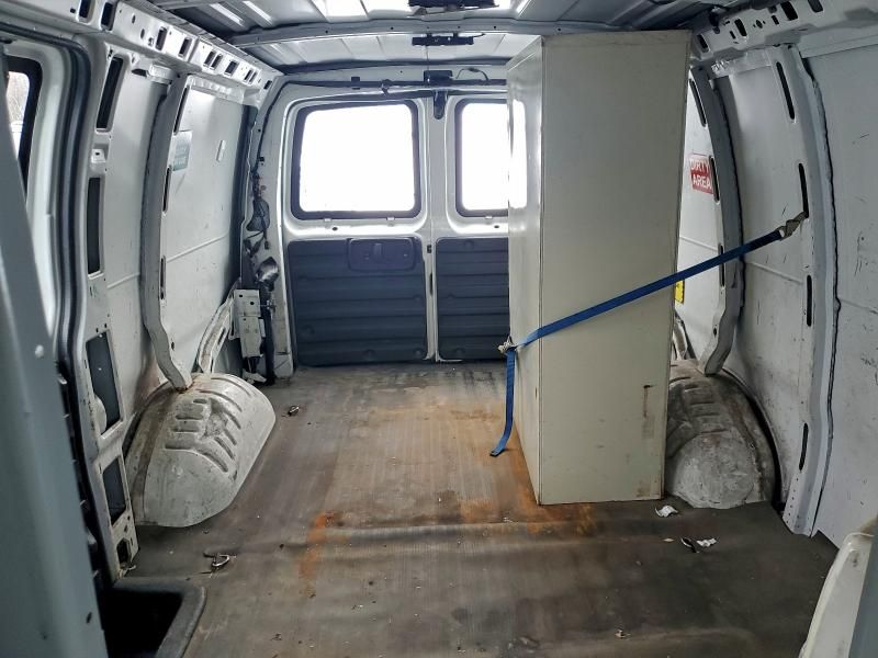 2017 Chevrolet Express G2500