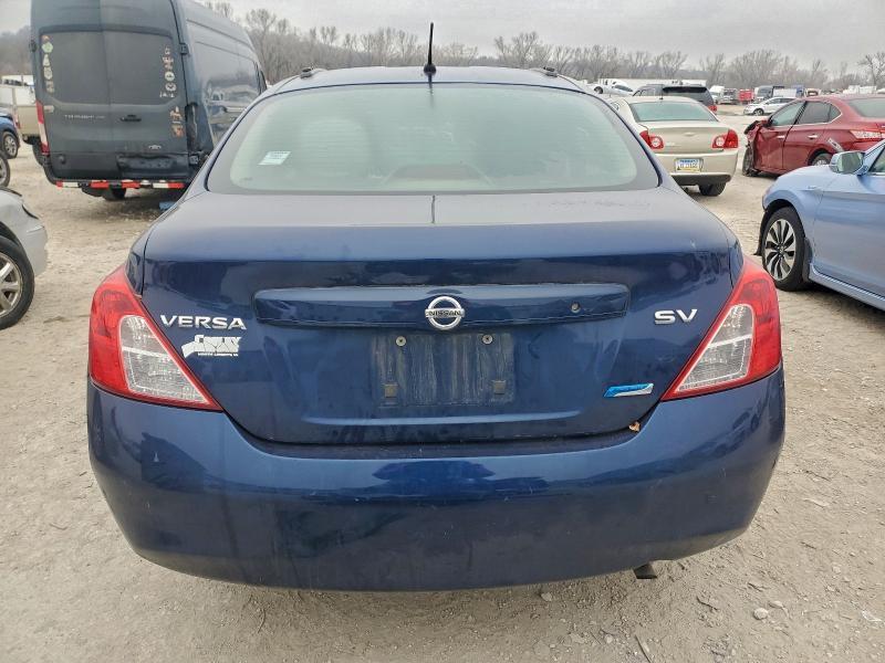 2012 Nissan Versa s