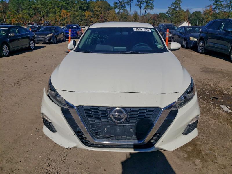 2019 Nissan Altima s