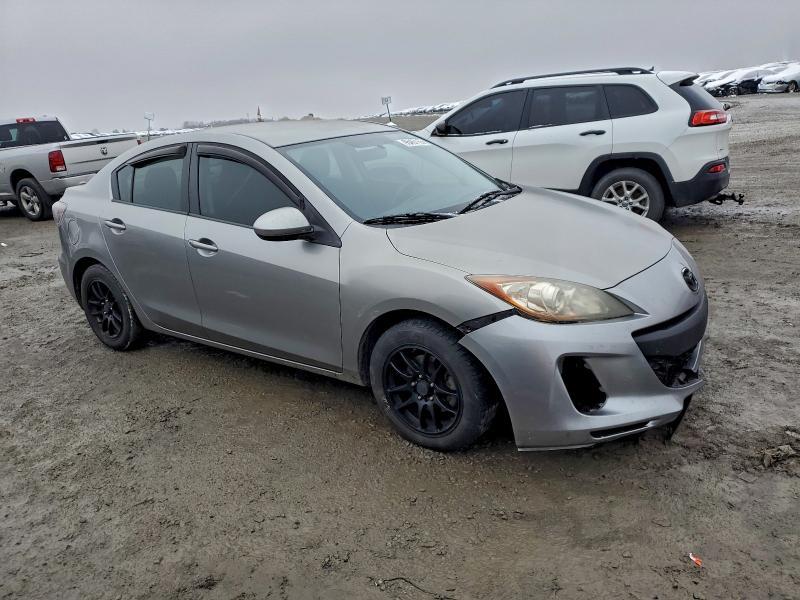2013 Mazda 3 I
