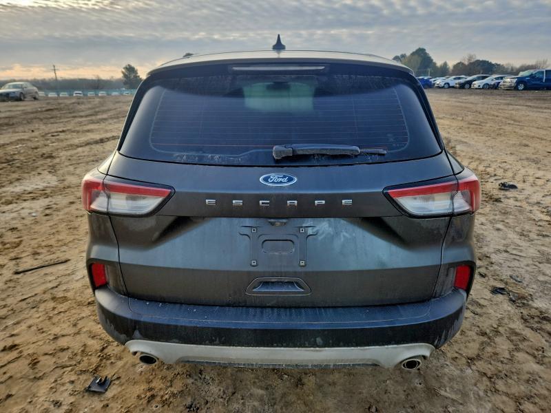 2020 Ford Escape s