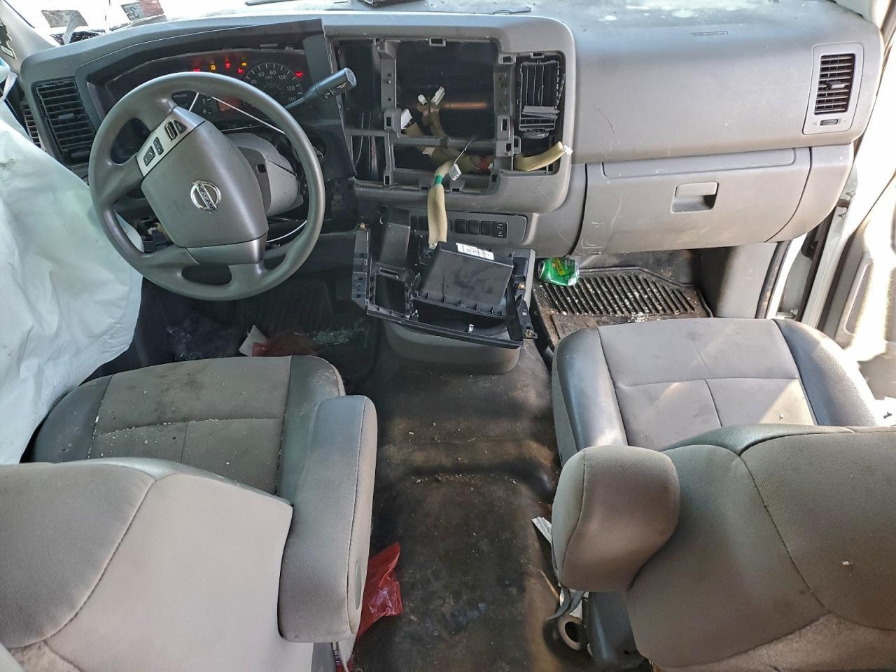 2018 Nissan NV 2500 Delivery Van