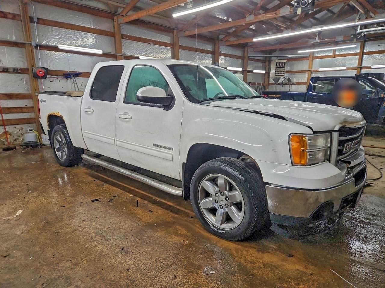 2013 GMC Sierra K1500 slt