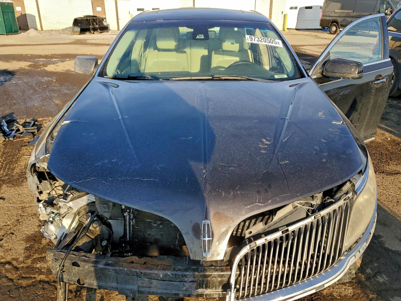 2013 Lincoln MKS