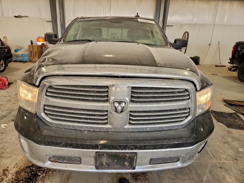 2015 Dodge Ram 1500 slt