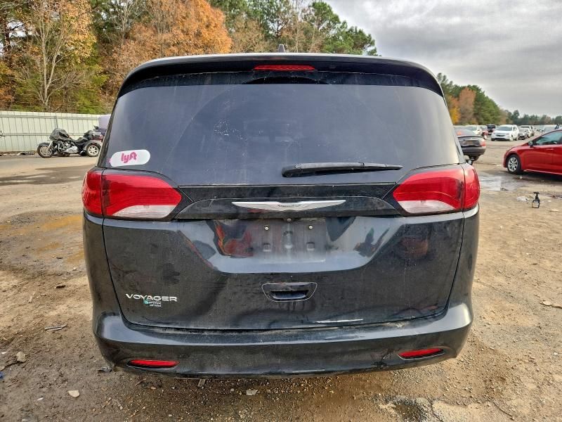 2021 Chrysler Voyager lxi