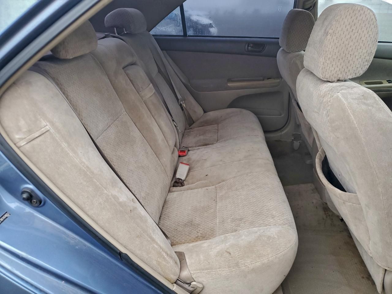 2004 Toyota Camry le