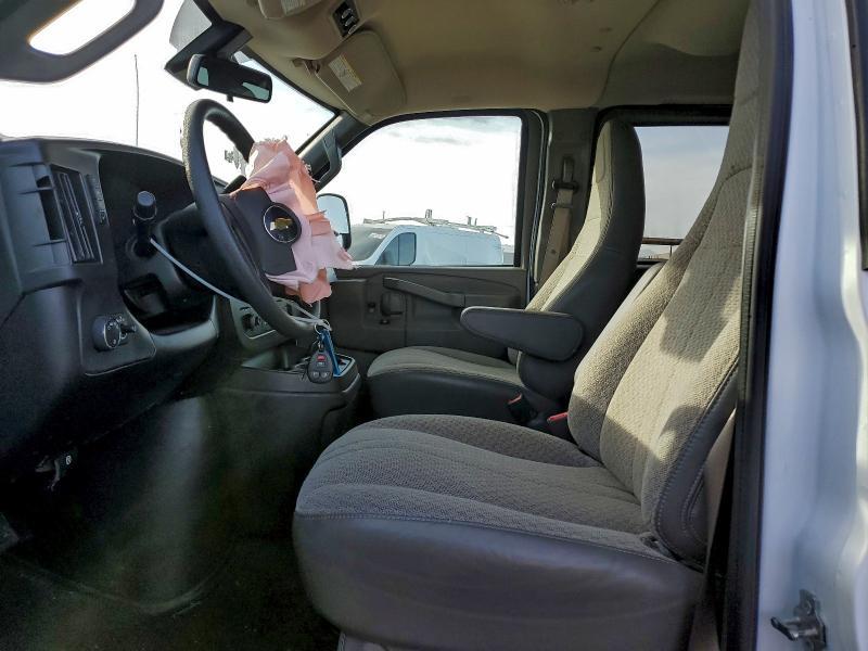 2024 Chevrolet Express G3500 lt