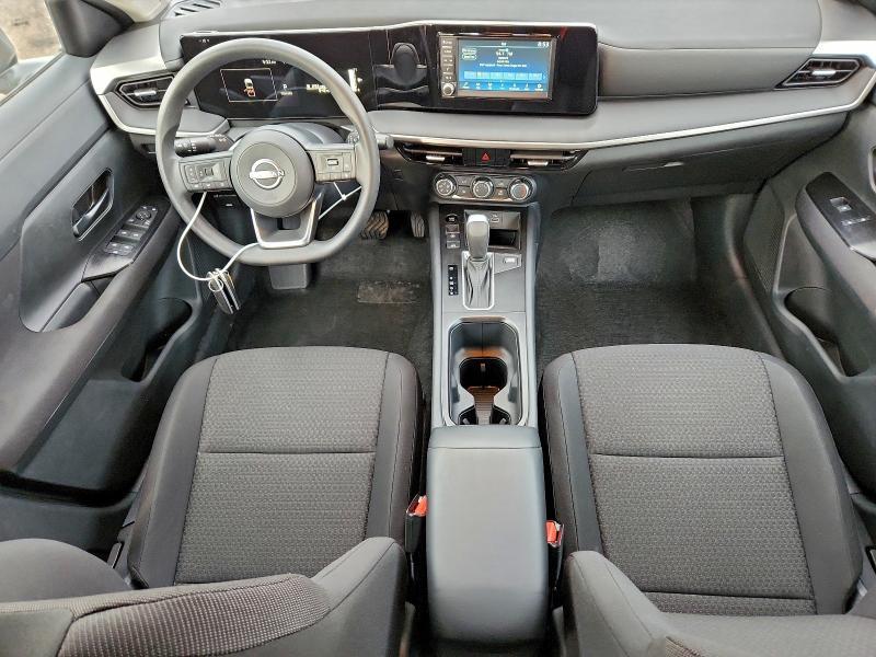 2025 Nissan Kicks s