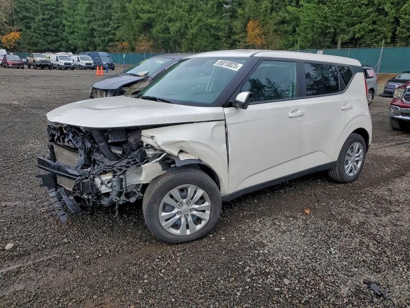 2023 KIA Soul lx