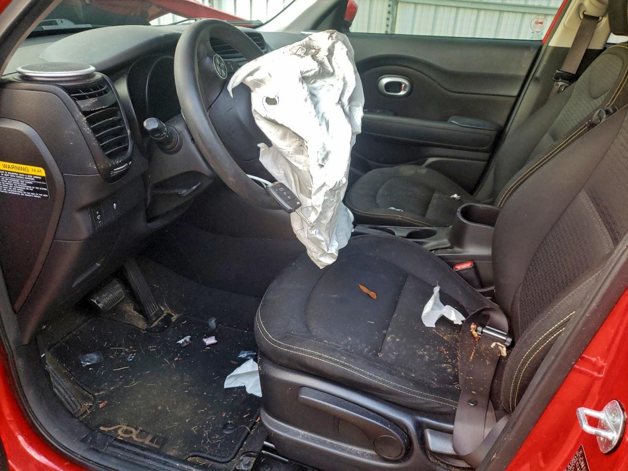 2016 KIA Soul +