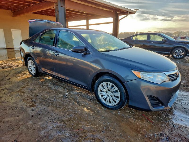 2012 Toyota Camry l